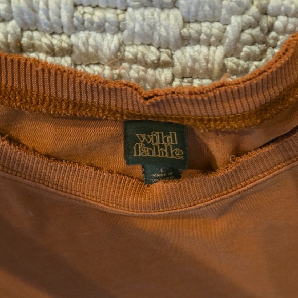 Crop Tee - Picture 3 of 6